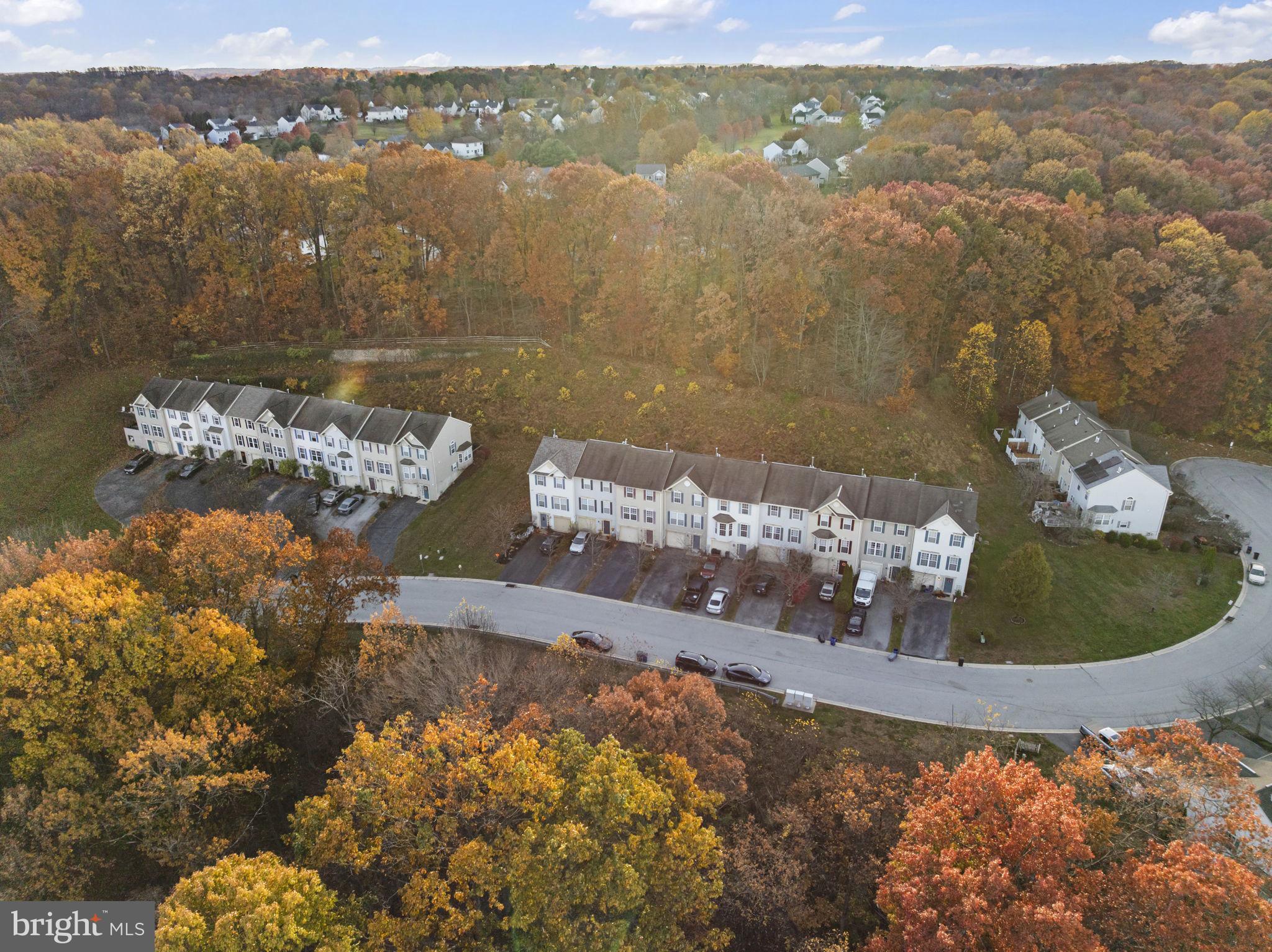 BRANFORD WOODS - Residential
