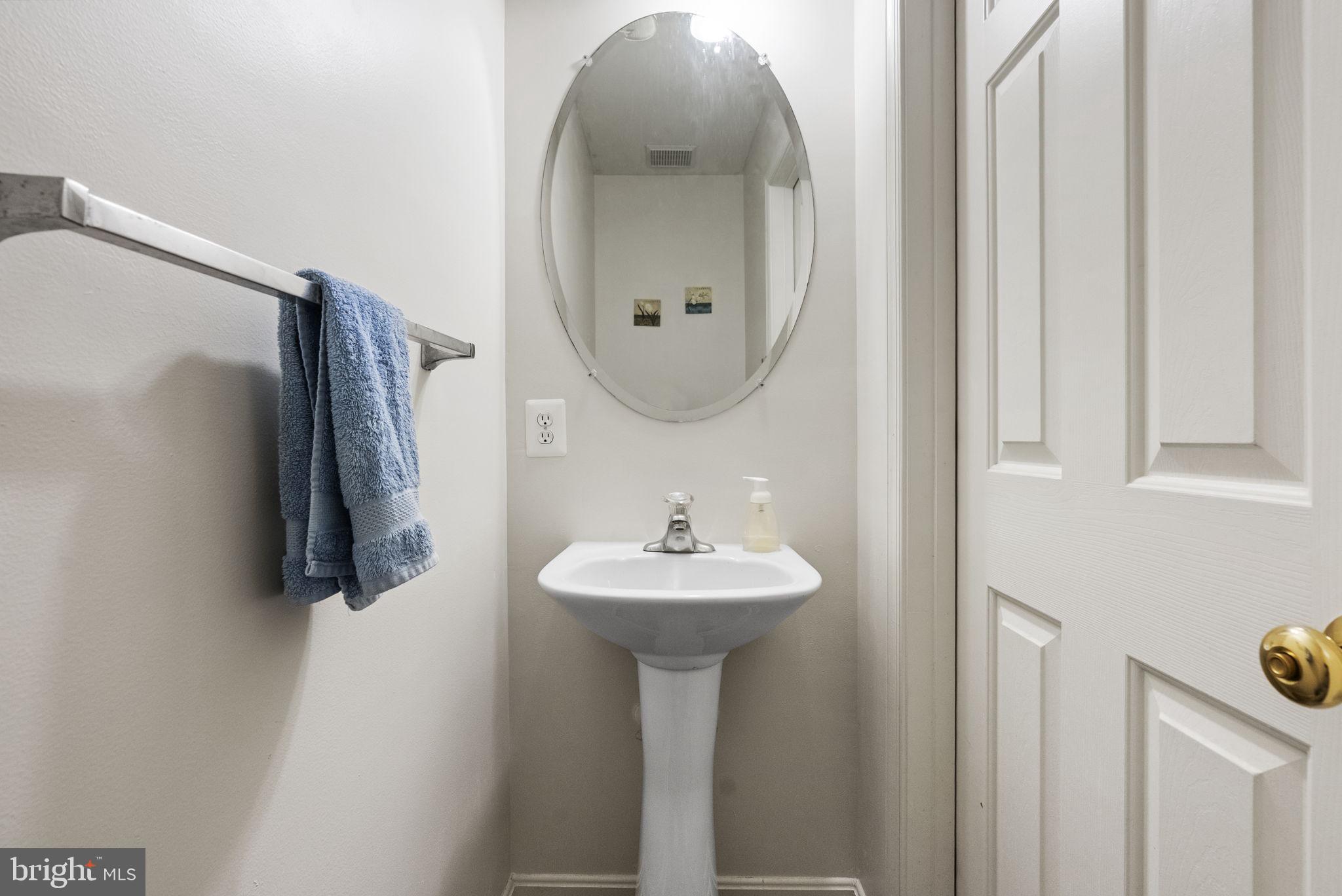 BRANFORD WOODS - Residential