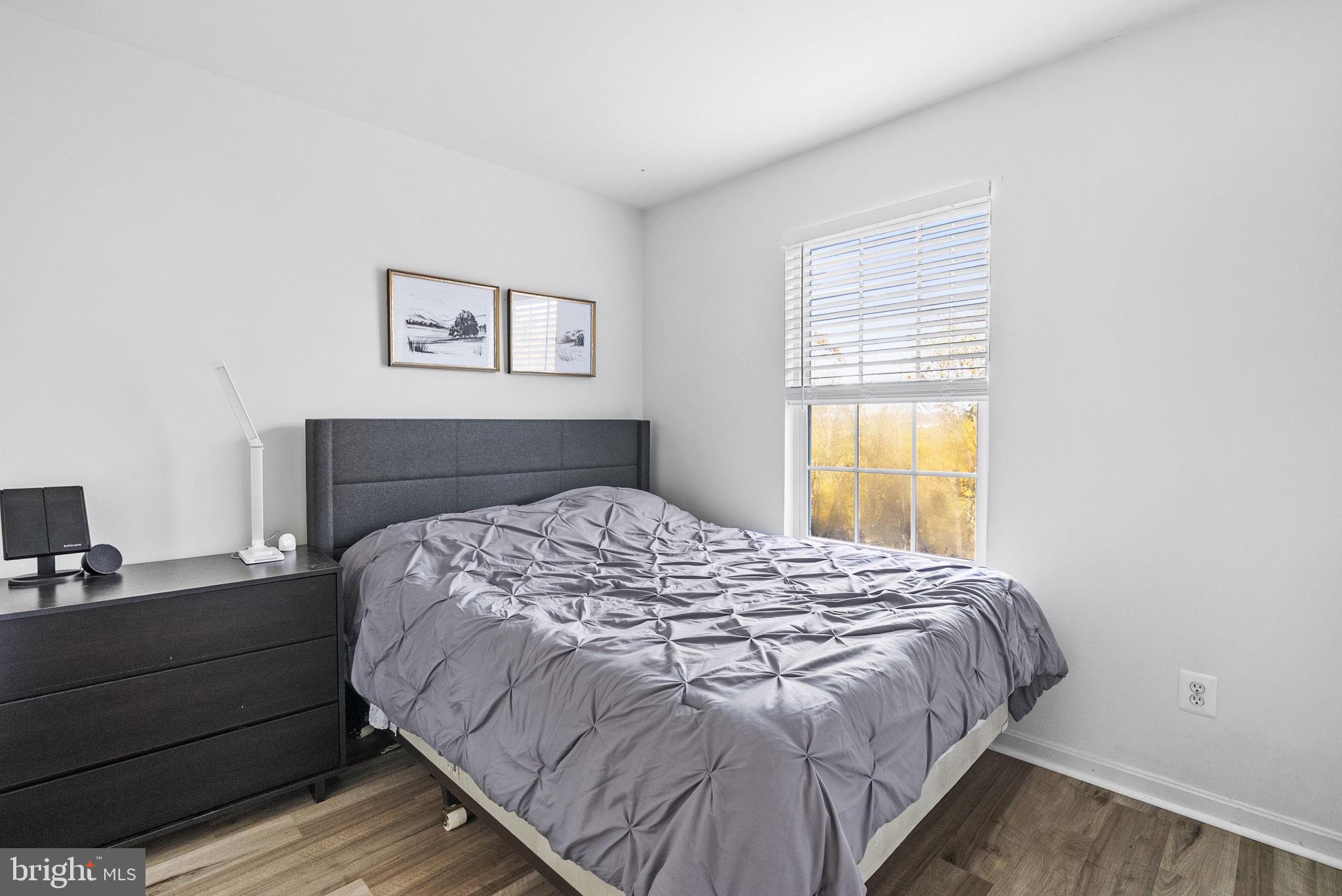 BRANFORD WOODS - Residential