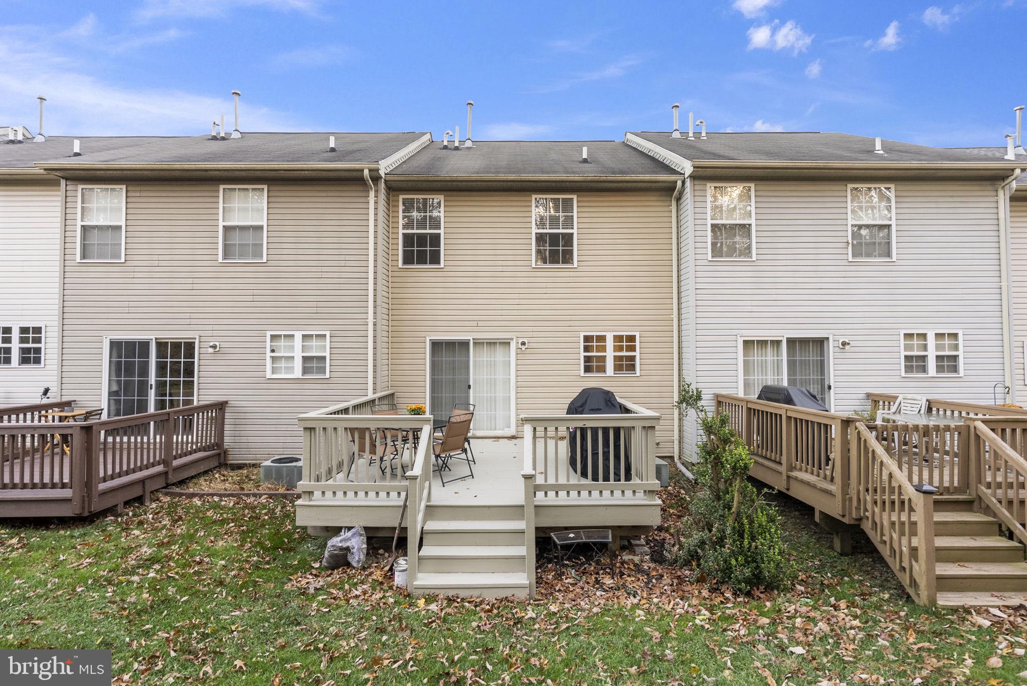 BRANFORD WOODS - Residential