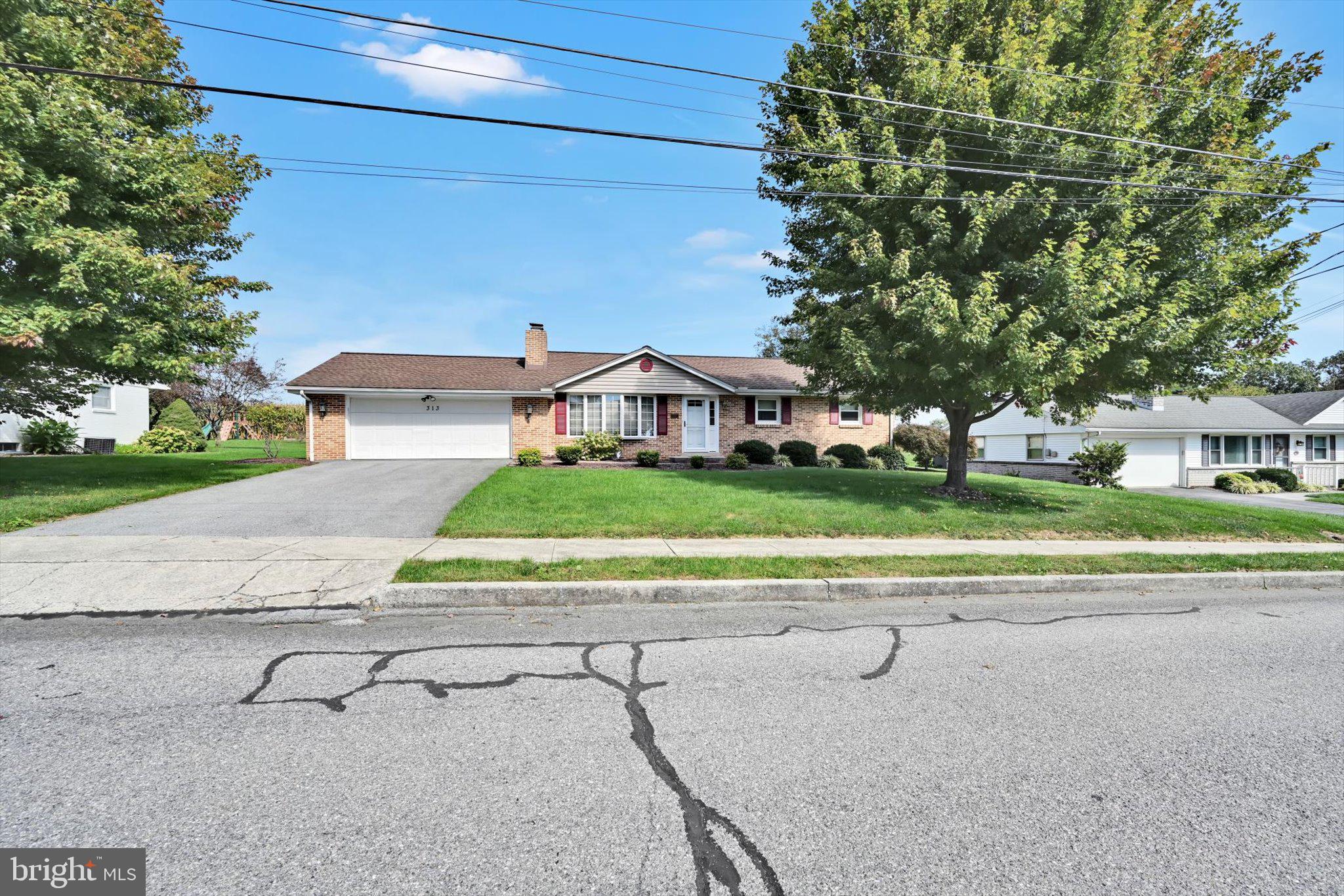 313 PARKVIEW DRIVE
