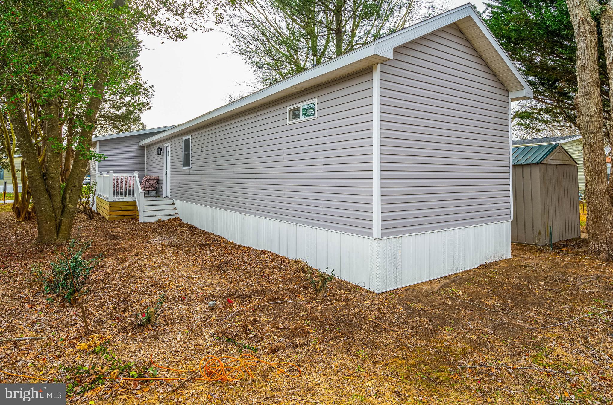 WHISPERING PINE MHP - Residential