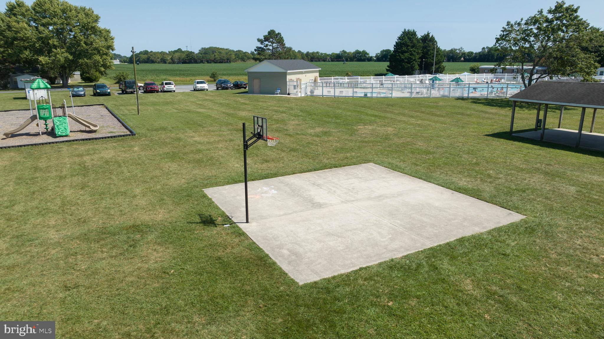 WHISPERING PINE MHP - Residential