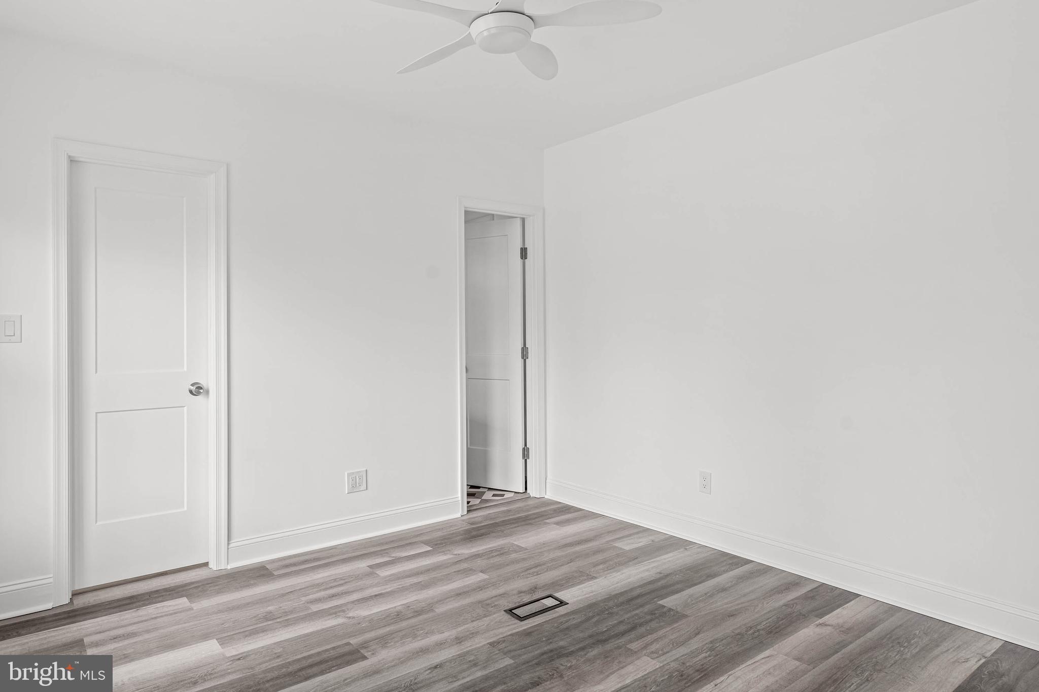 WHISPERING PINE MHP - Residential