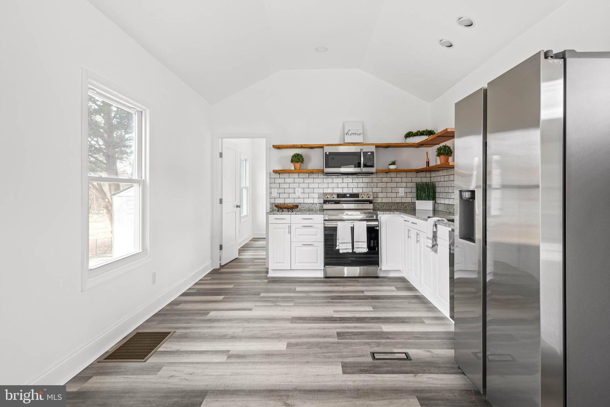 WHISPERING PINE MHP - Residential