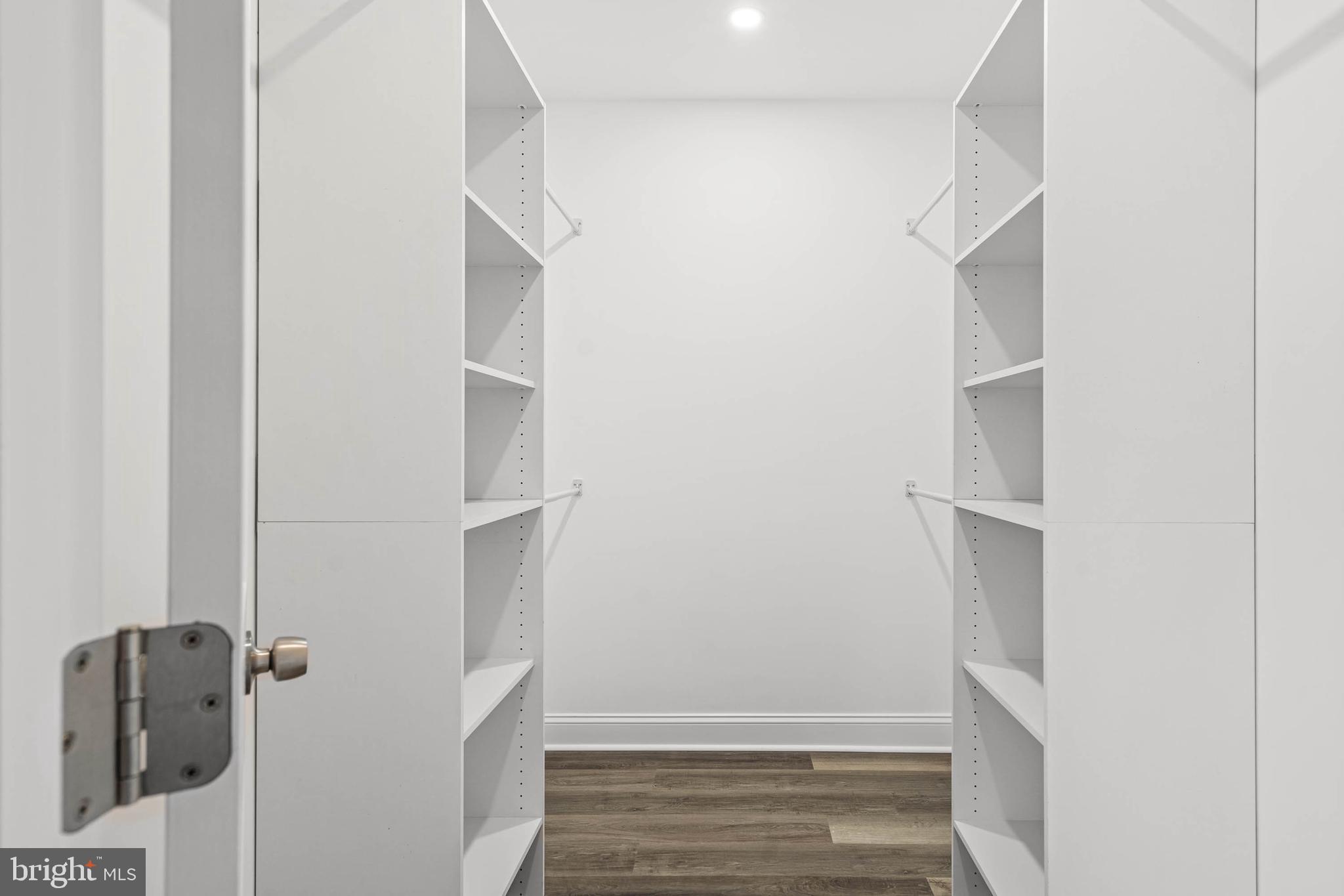 WHISPERING PINE MHP - Residential