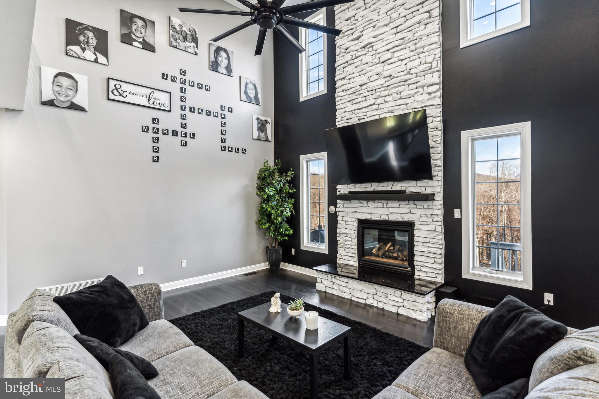 BRADDOCK HEIGHTS - Residential