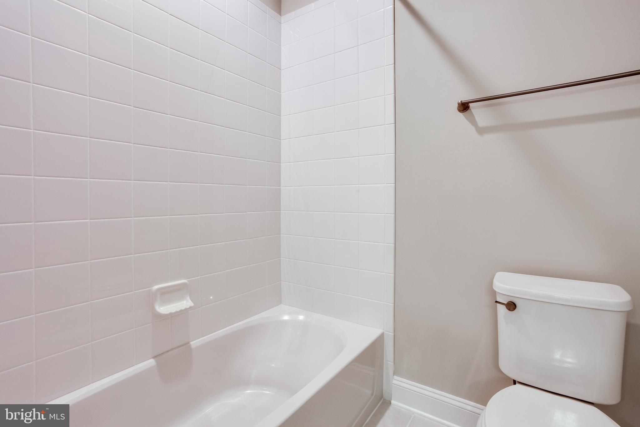 DEVON PARK - Residential