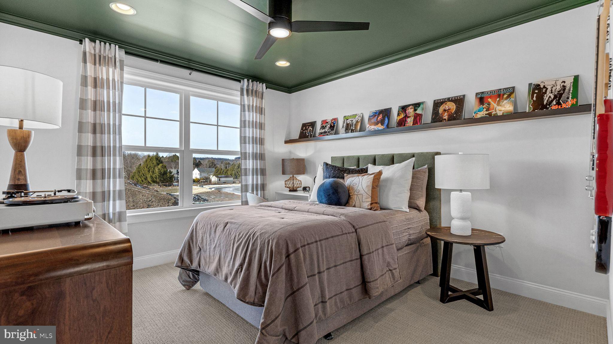 STRAWBERRY HILLS - Residential