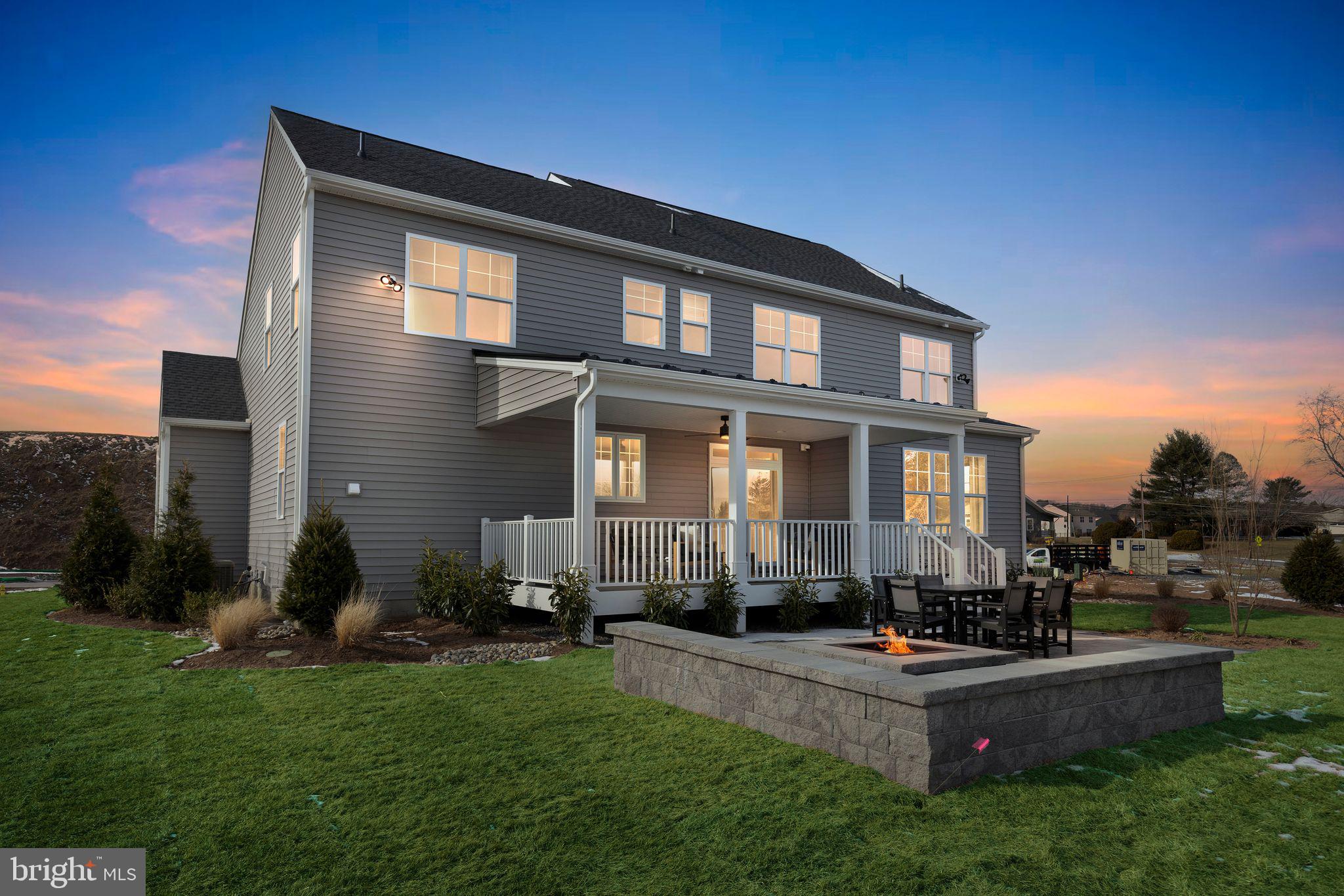 STRAWBERRY HILLS - Residential