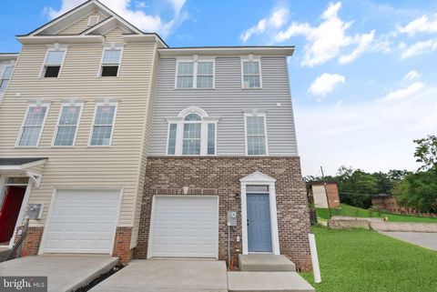 904 TALBERTA TERRACE OXON HILL MD 20745