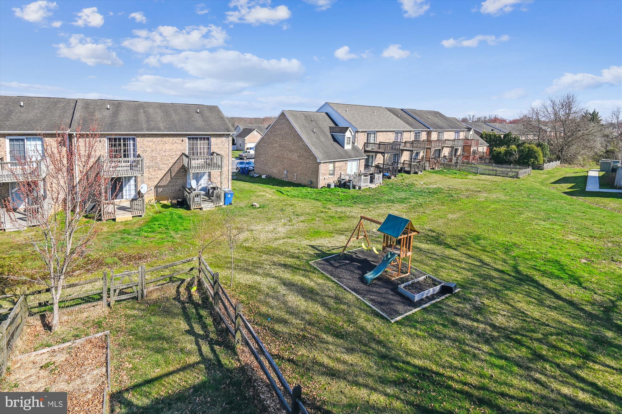 VILLAGE OF PHEASANT GLEN - Residential