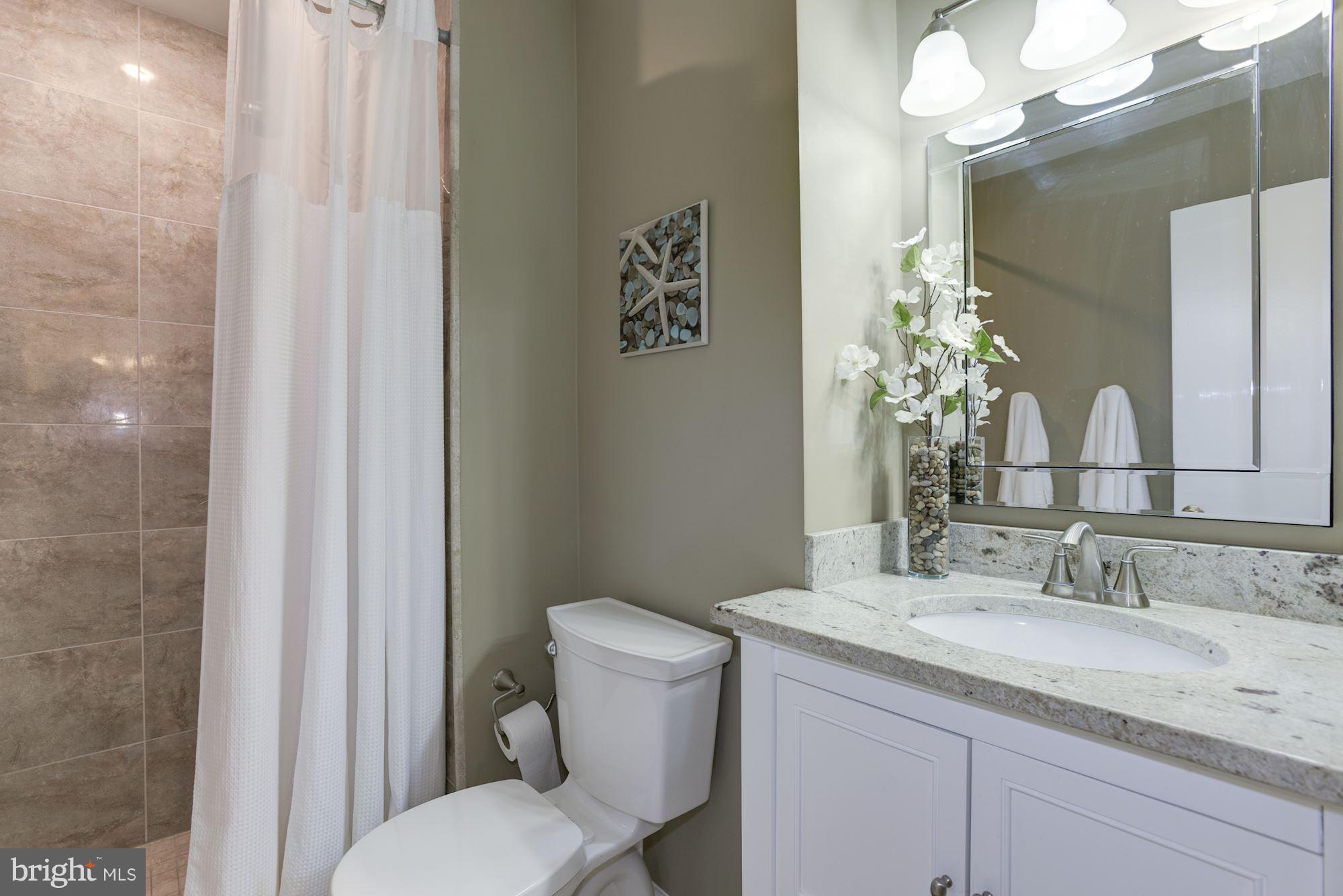 COUNTRY ROADS - Residential