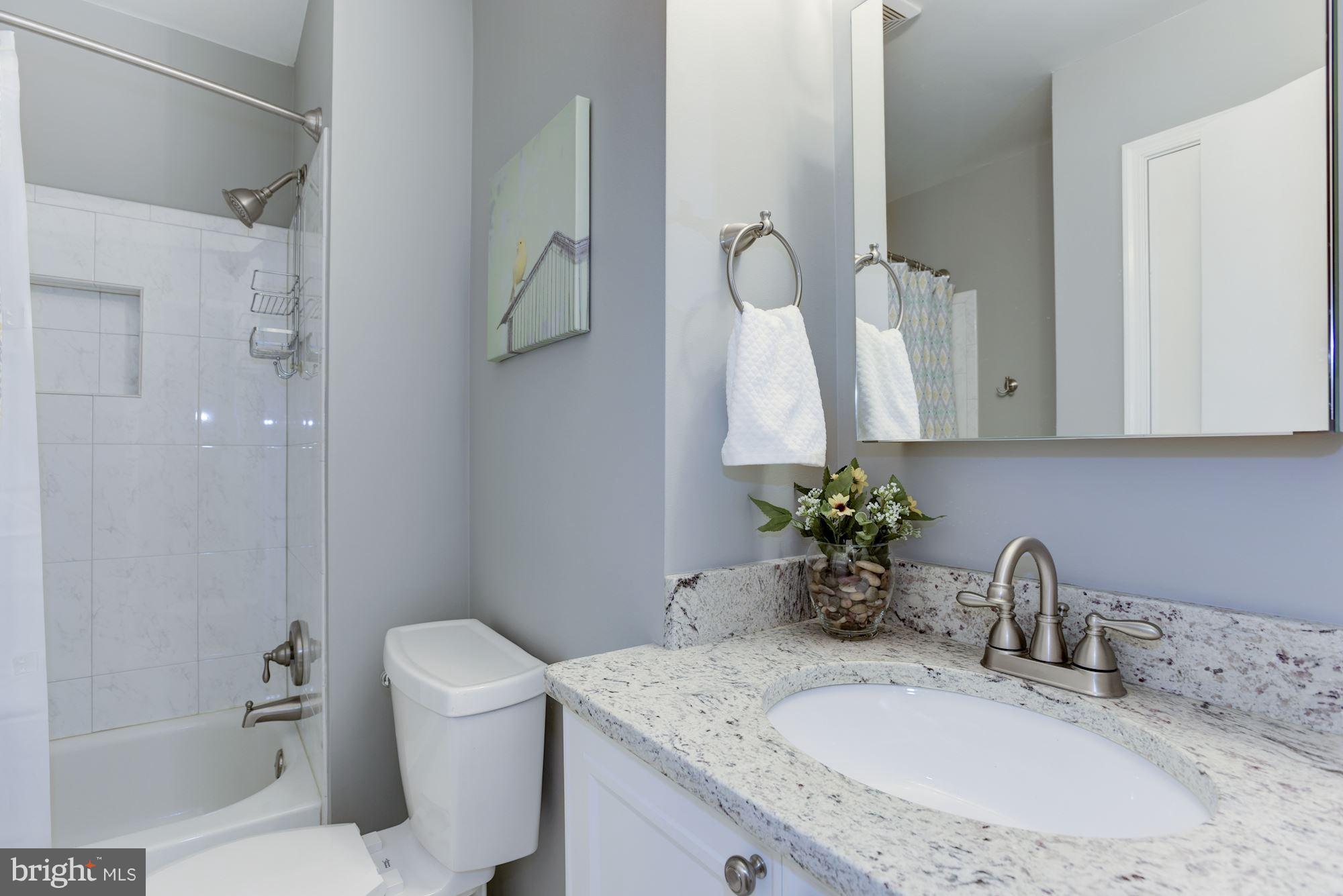 COUNTRY ROADS - Residential