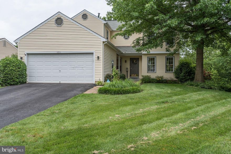 Immaculate single family in quiet Country Roads neighborhood. Granite counters in kitchen next to vaulted ceiling family/breakfast room w/ cozy wood burning fireplace! Walkout finished basement with bonus room/bedroom and full bath. Updated bathrooms! Tastefully landscaped back yard, fully fenced with koi pond. Deck and BONUS screened porch! Steps away from community pool at end of cul-de-sac.