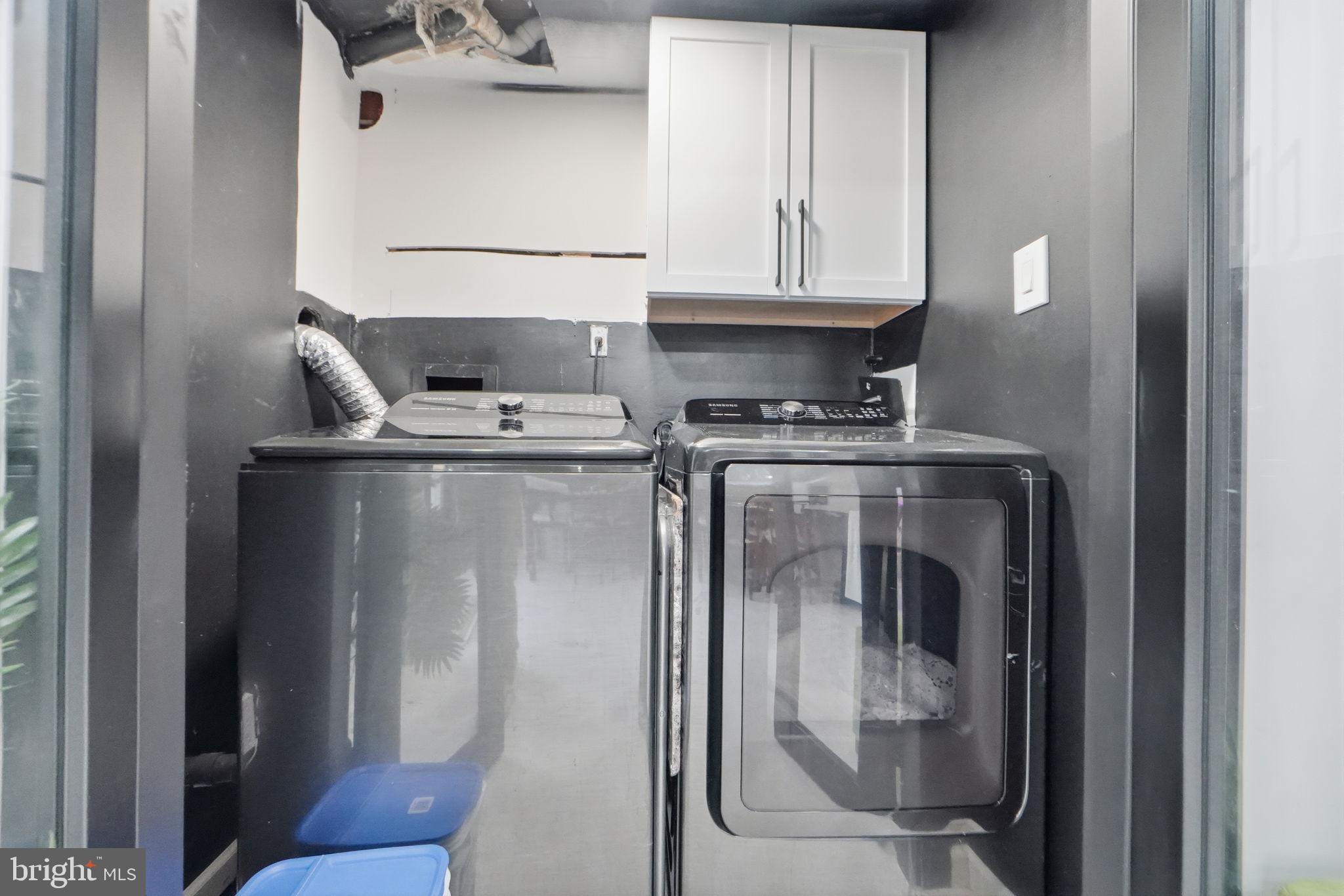 SHERIFF KNOLLS - Residential