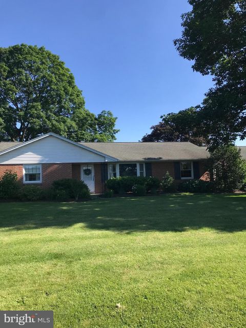Photo of 433 W Main Street, MOUNTVILLE, PA 17554 (MLS # PALA2070900)