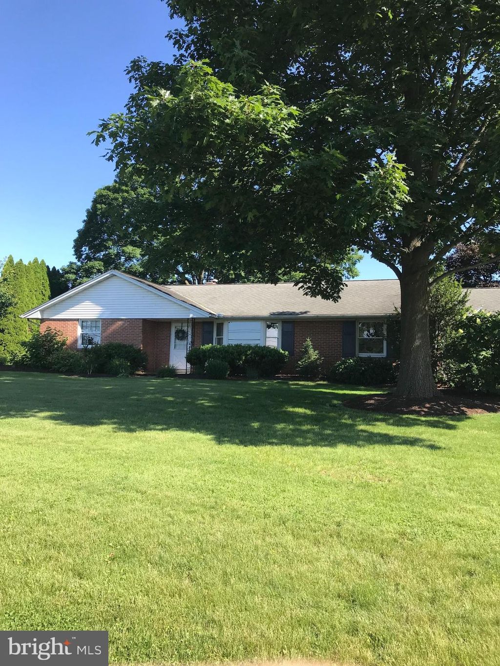 Photo of 433 W Main Street, MOUNTVILLE, PA 17554 (MLS # PALA2070900)