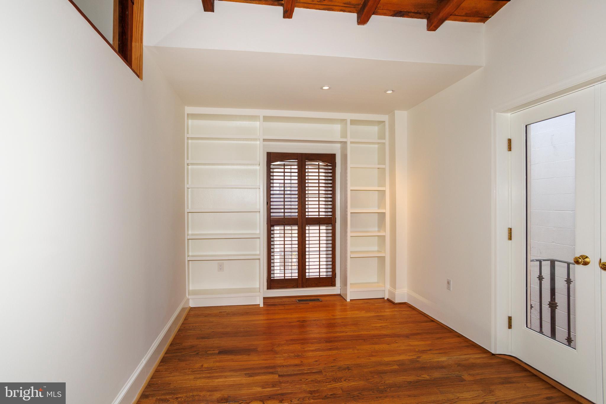 WASHINGTON SQ WEST - Residential