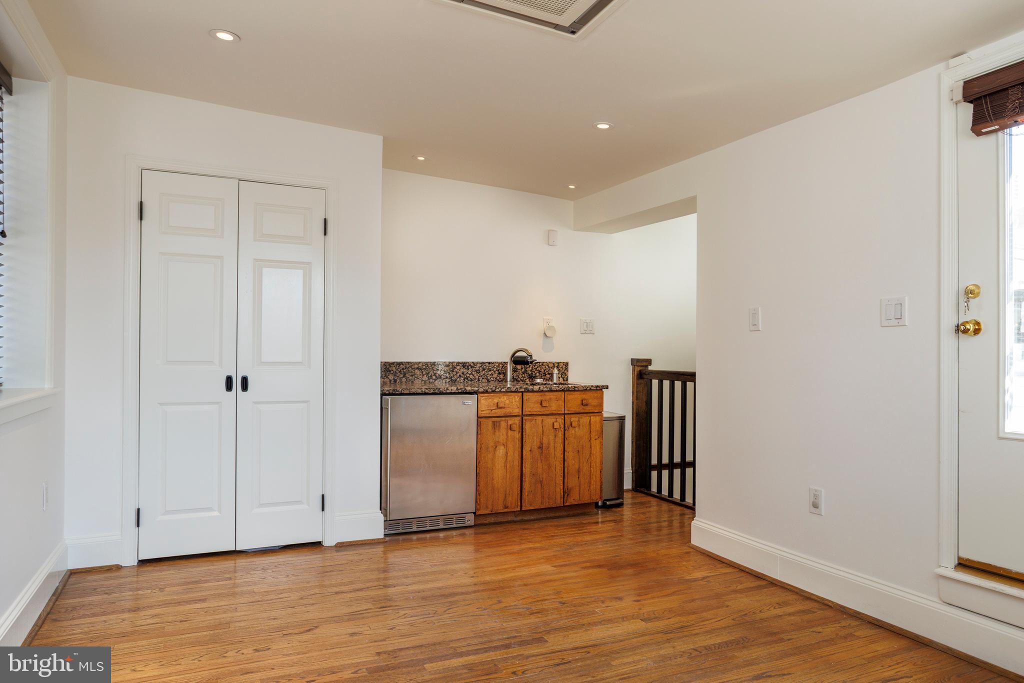 WASHINGTON SQ WEST - Residential