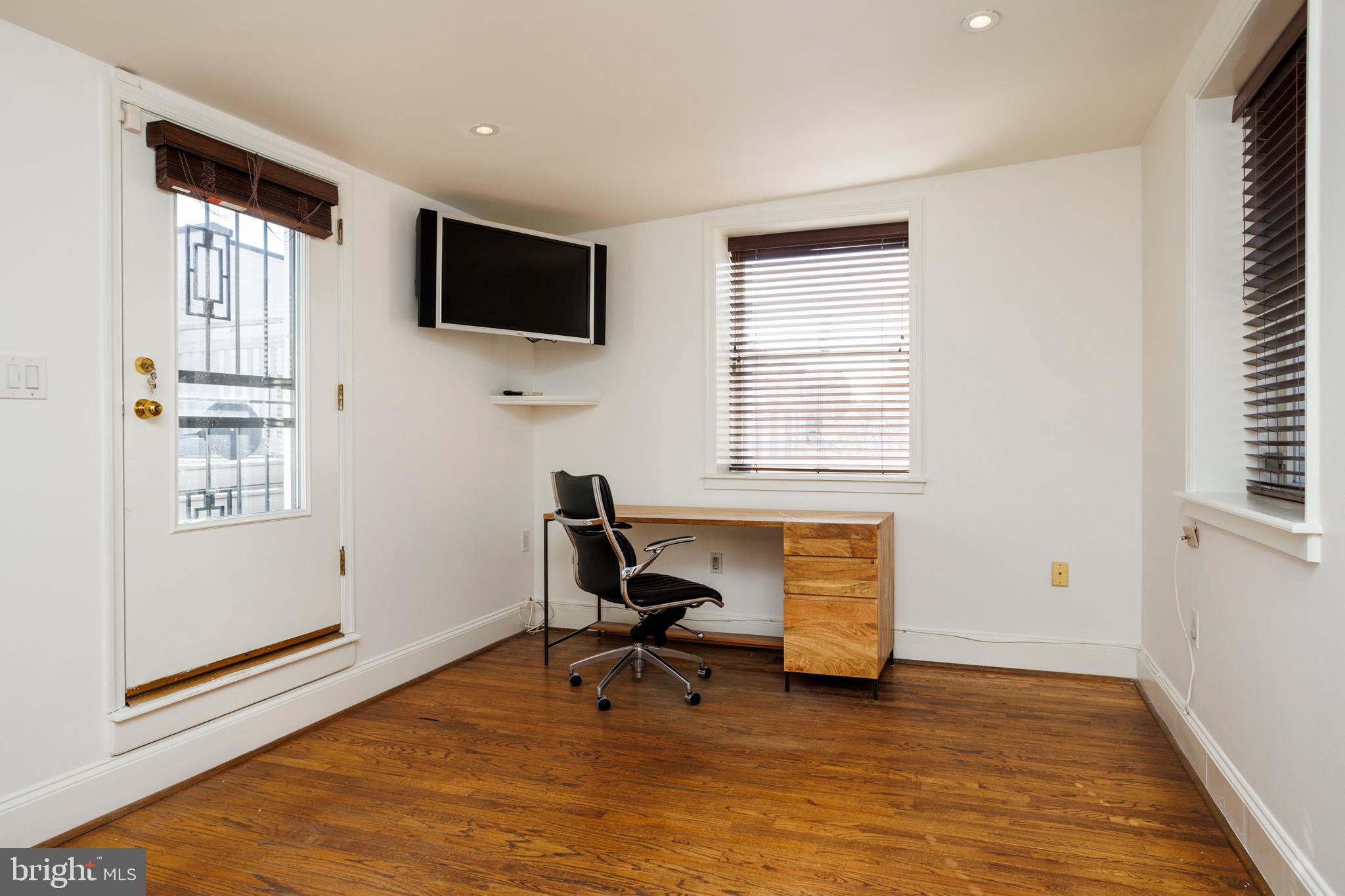 WASHINGTON SQ WEST - Residential