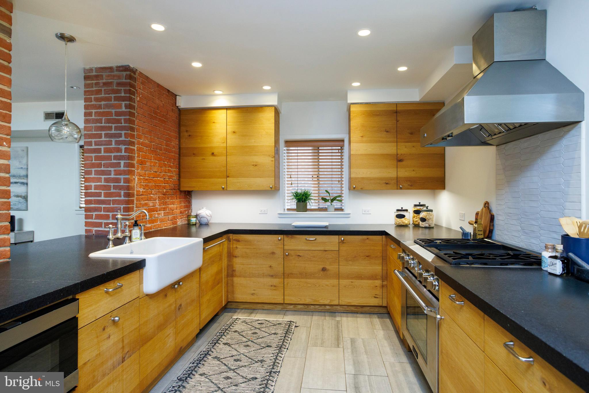 WASHINGTON SQ WEST - Residential