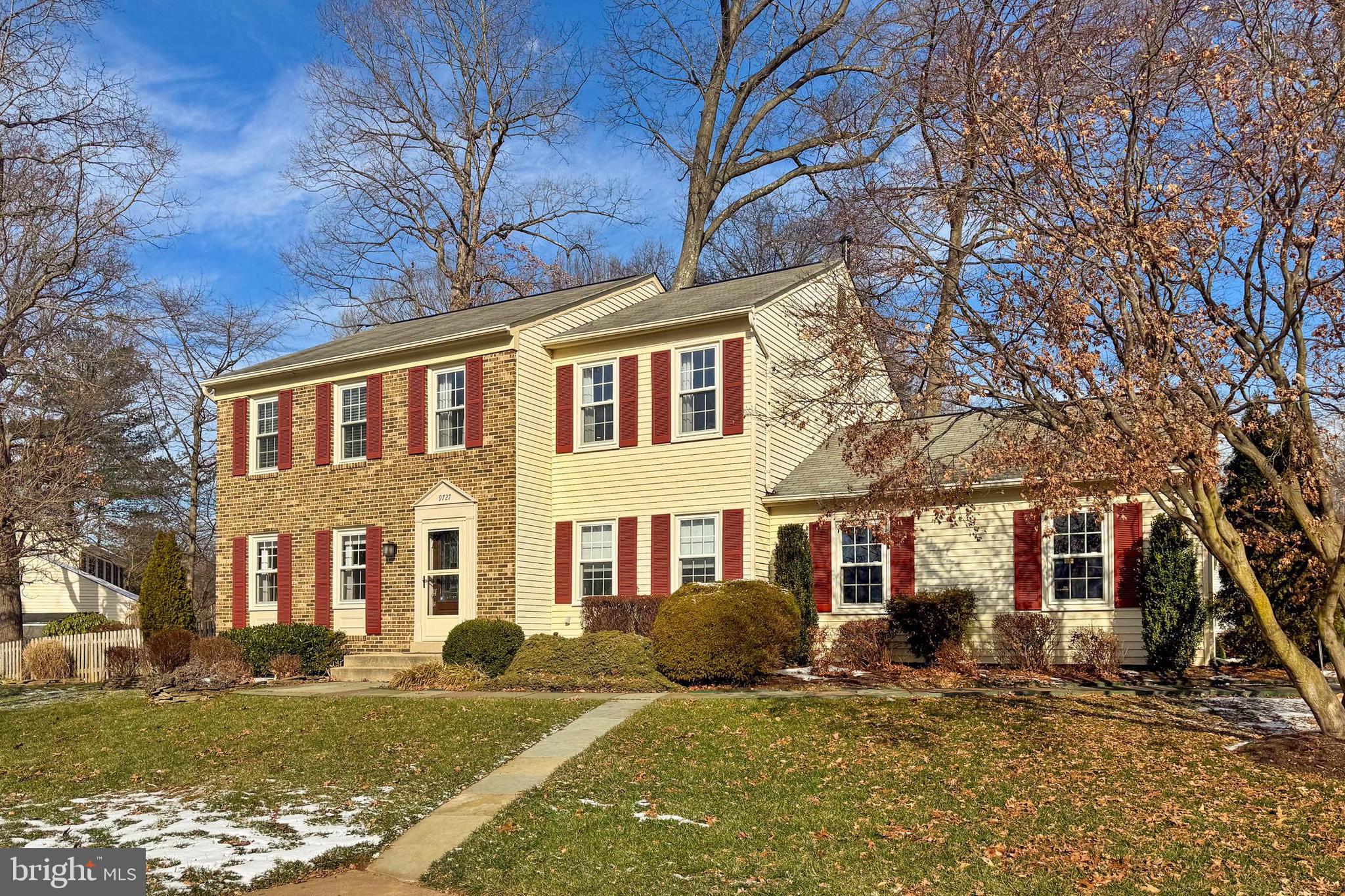 9727 LOCH LINDEN COURT