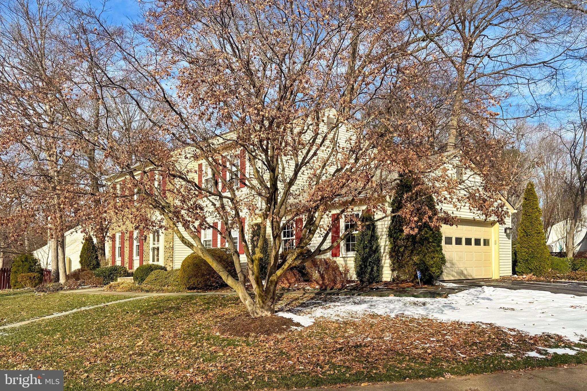 9727 LOCH LINDEN COURT