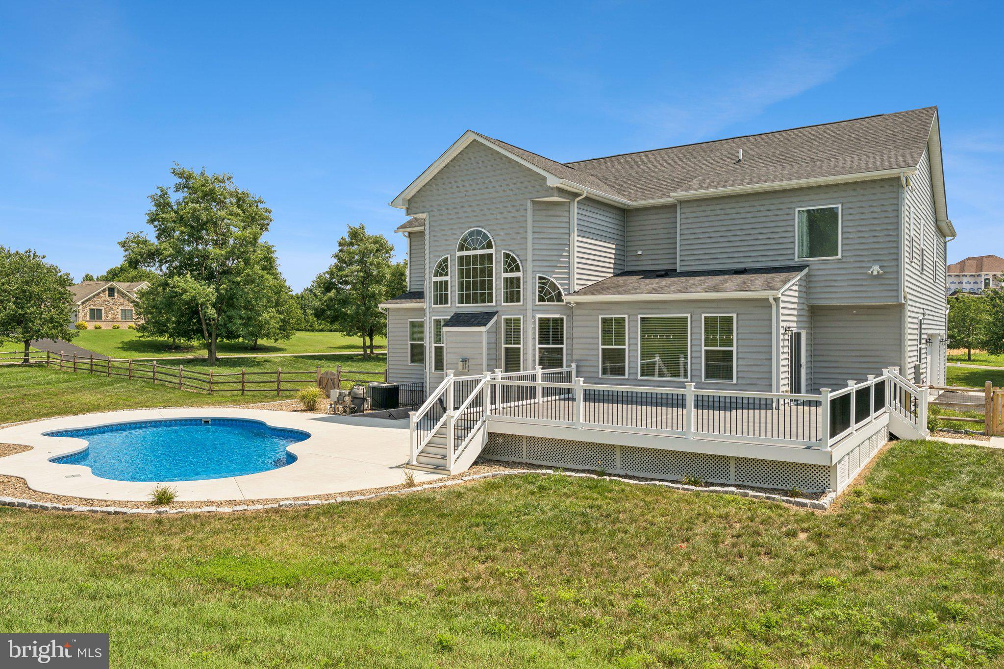 VILLAGES OF ELK NECK - Residential