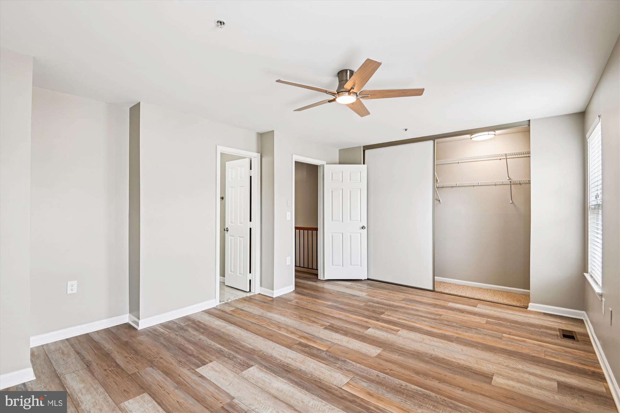 STONEHAVEN MEWS IN CROFTON VILLAGE - Residential