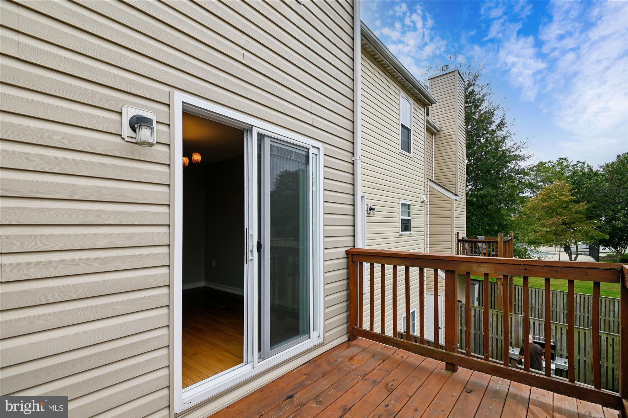 STONEHAVEN MEWS IN CROFTON VILLAGE - Residential