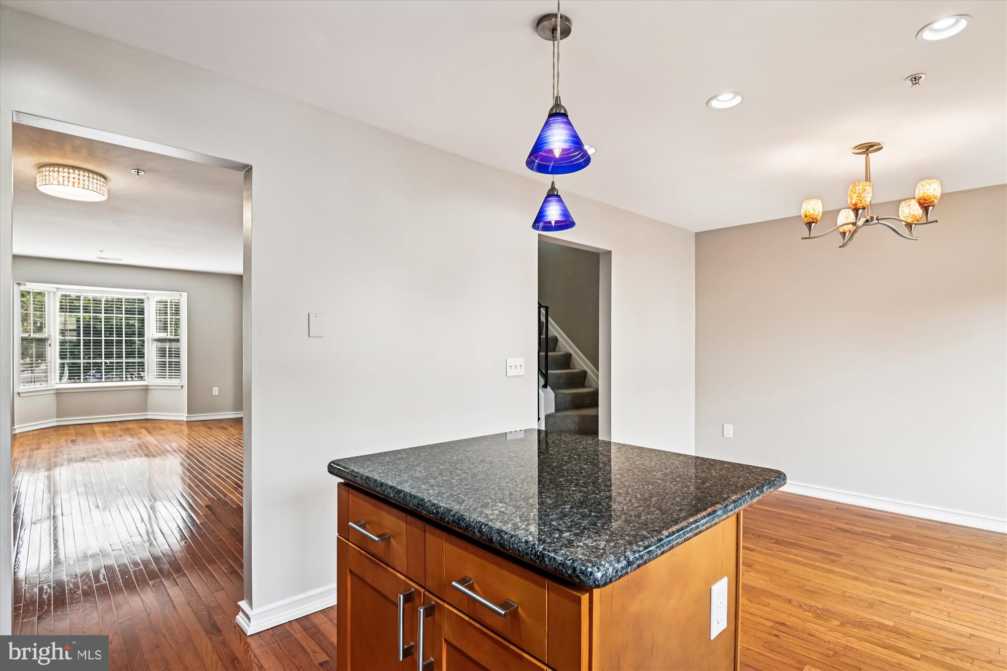 STONEHAVEN MEWS IN CROFTON VILLAGE - Residential