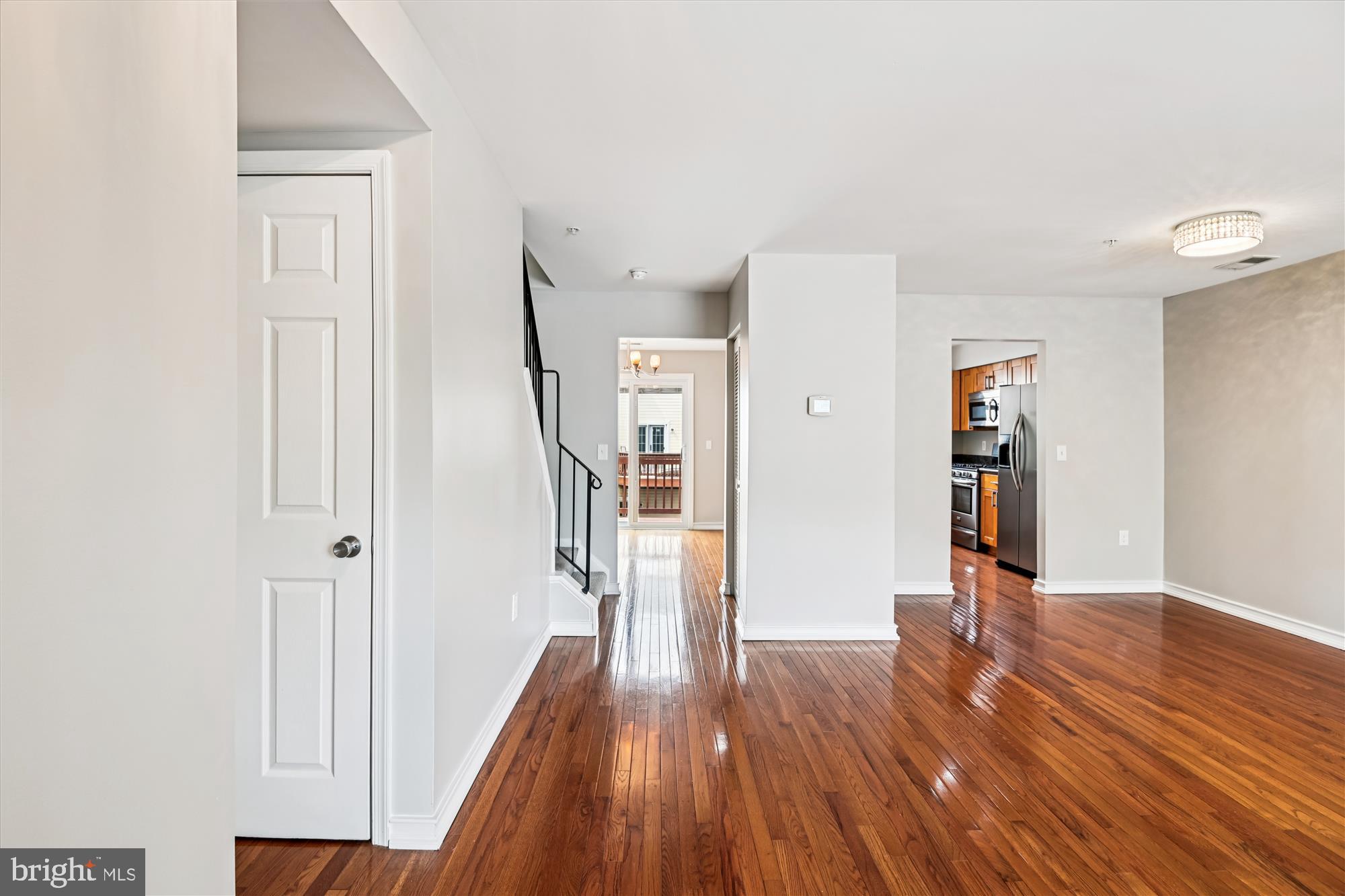 STONEHAVEN MEWS IN CROFTON VILLAGE - Residential