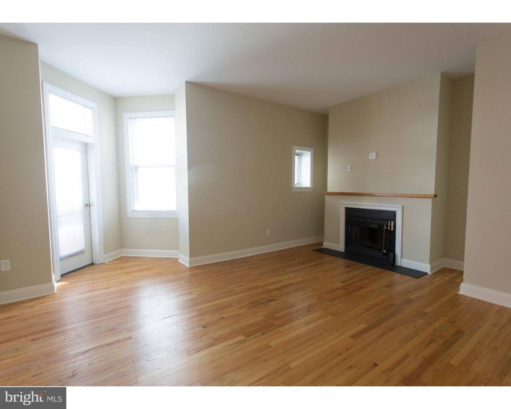 Photo of 1100 Spruce Street #2B, PHILADELPHIA, PA 19107 (MLS # PAPH2543344)