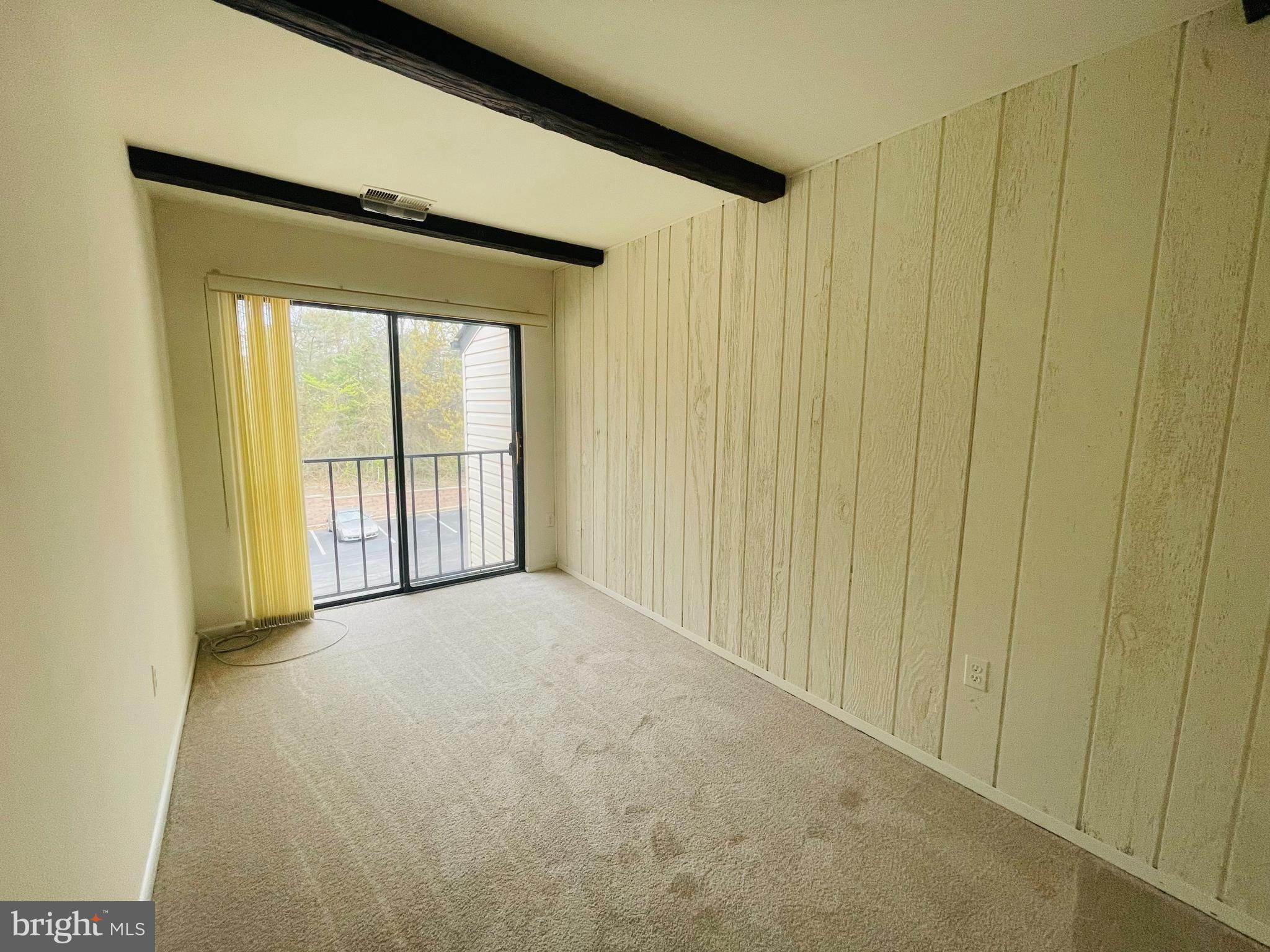 RIVA COMMONS - Residential Lease