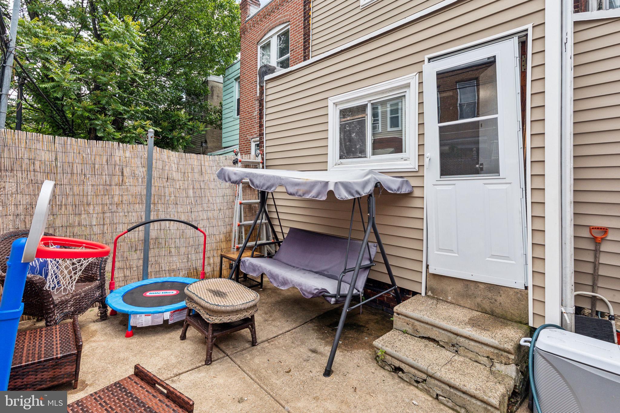 PORT RICHMOND - Residential