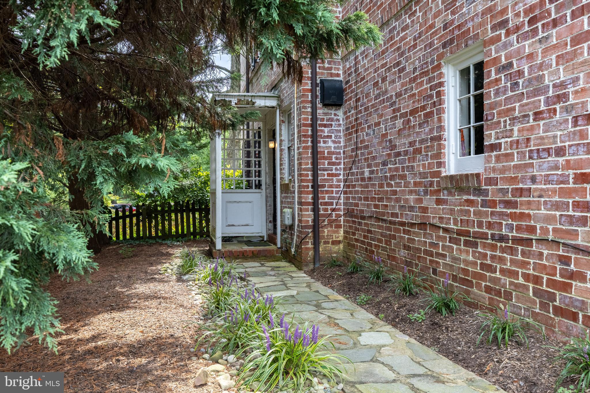 GREATER HOMELAND HISTORIC DISTRICT - Residential