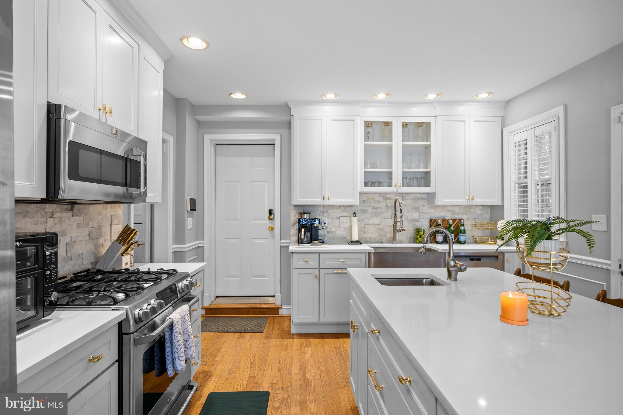 GREATER HOMELAND HISTORIC DISTRICT - Residential