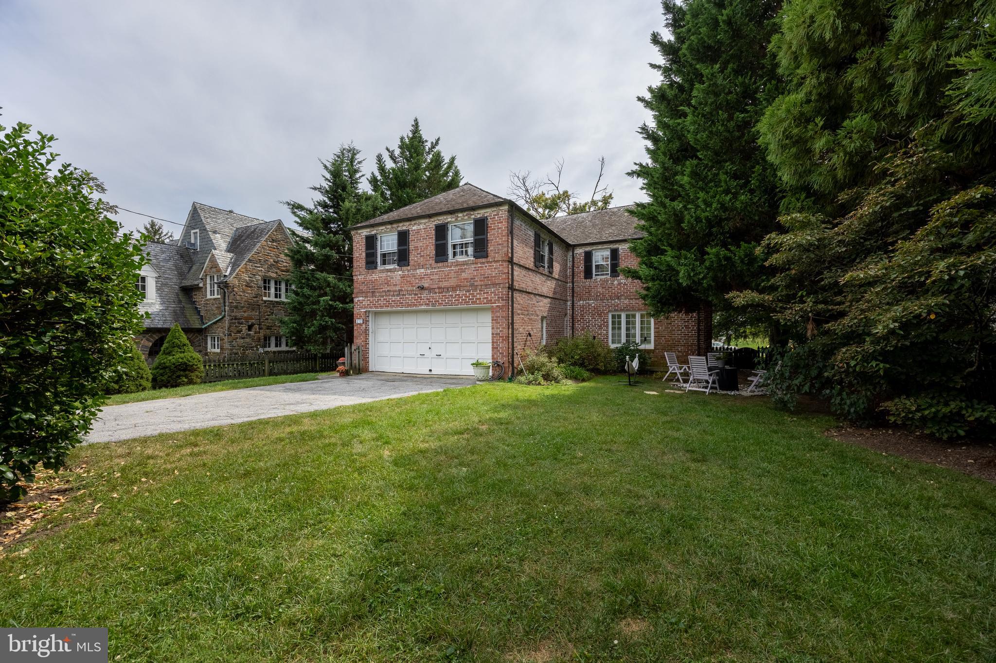 GREATER HOMELAND HISTORIC DISTRICT - Residential