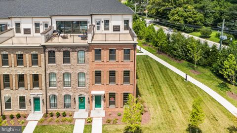 623 TRIMARAN WAY OXON HILL MD 20745