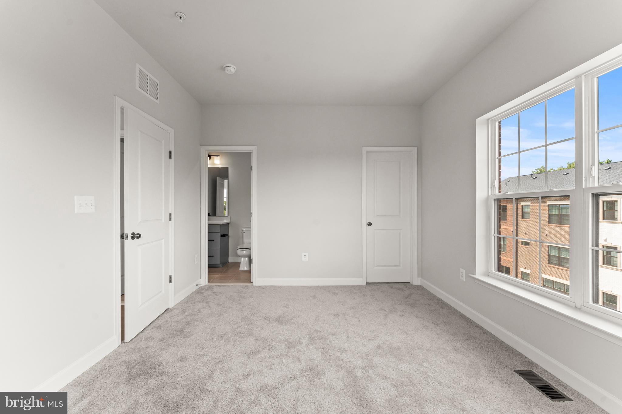 POTOMAC OVERLOOK AT NATIONAL HARBOR - Residential