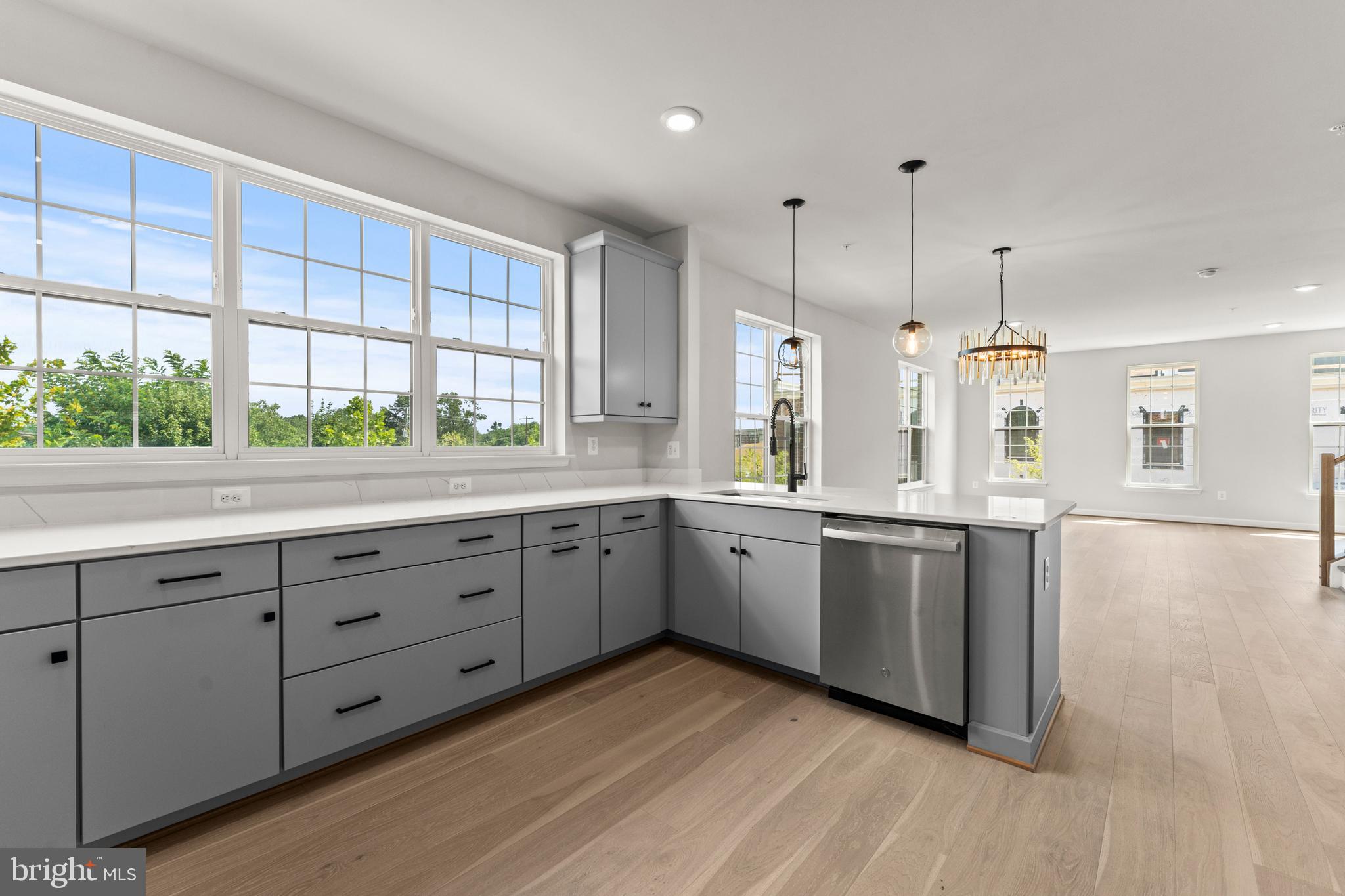 POTOMAC OVERLOOK AT NATIONAL HARBOR - Residential