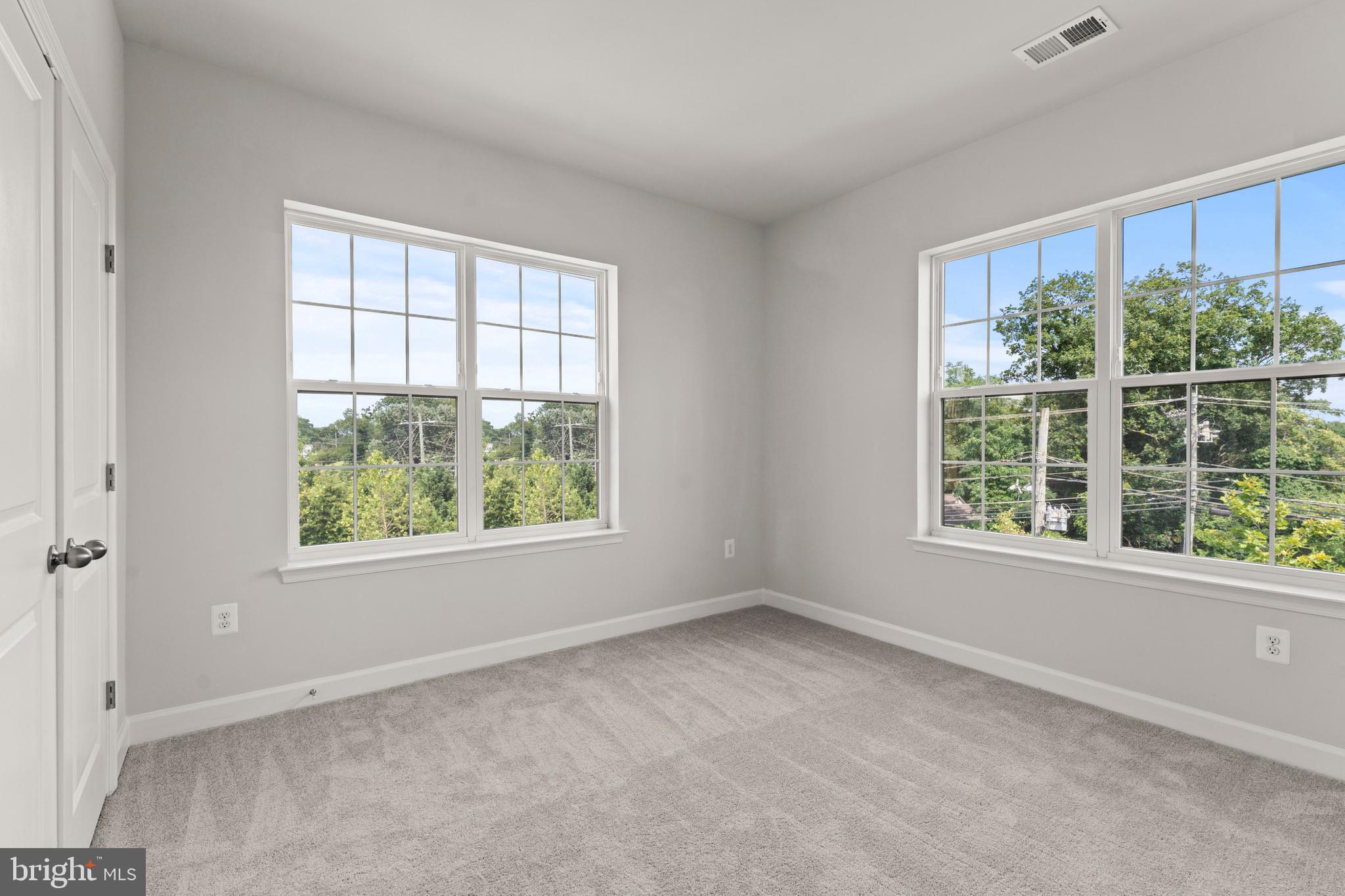 POTOMAC OVERLOOK AT NATIONAL HARBOR - Residential