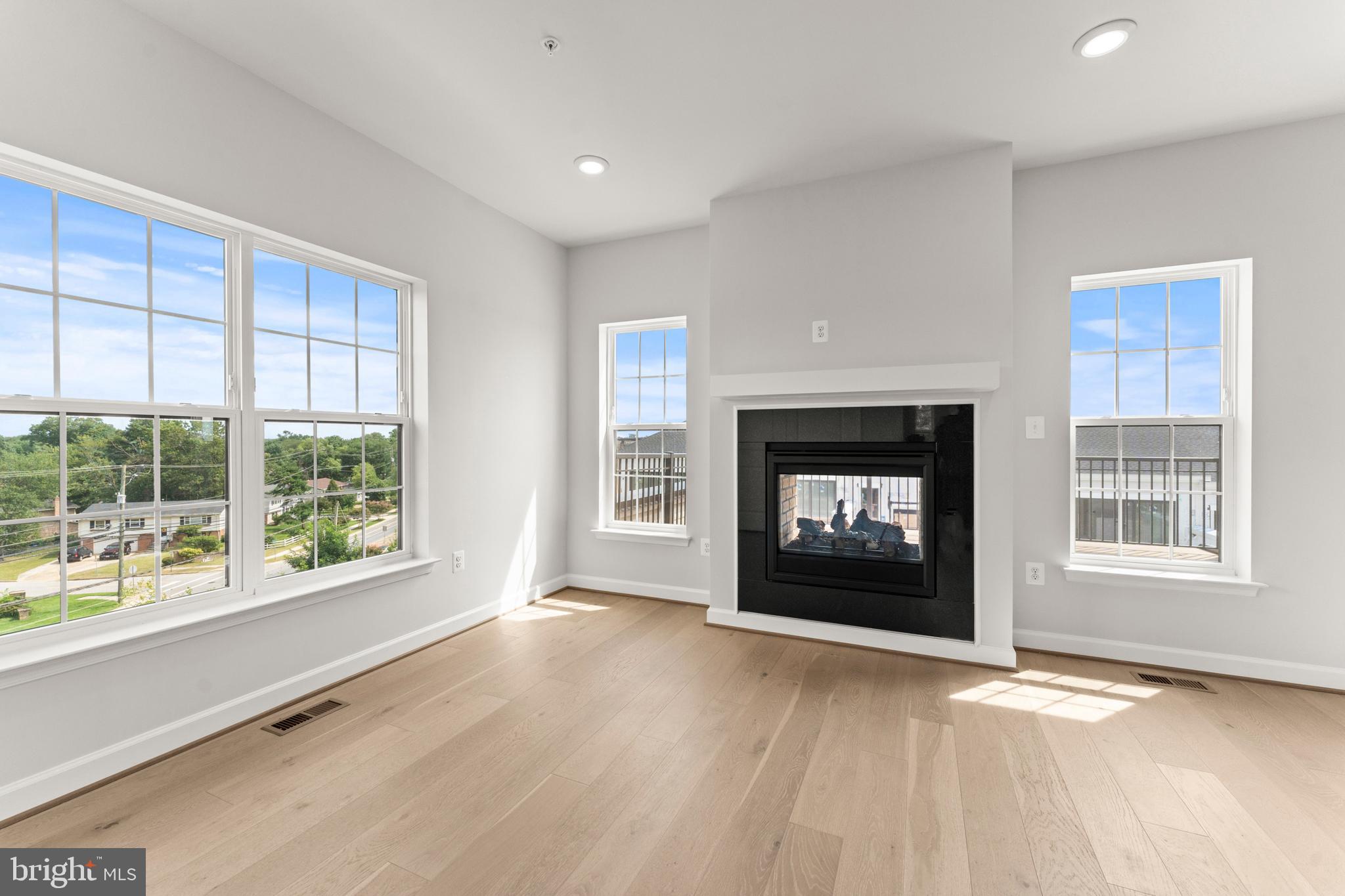 POTOMAC OVERLOOK AT NATIONAL HARBOR - Residential