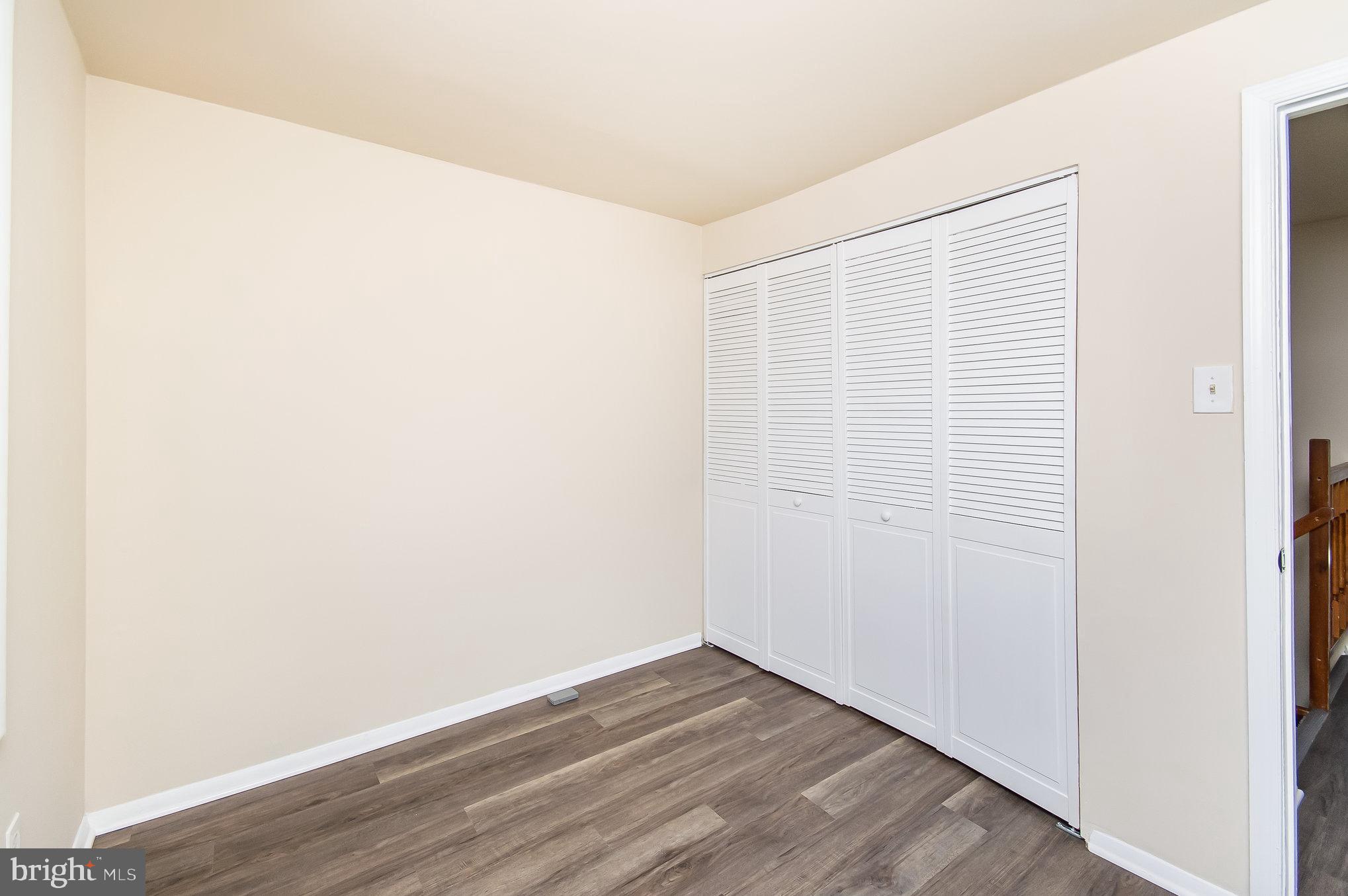 ROLLINGWOOD VILLAGE - Residential Lease