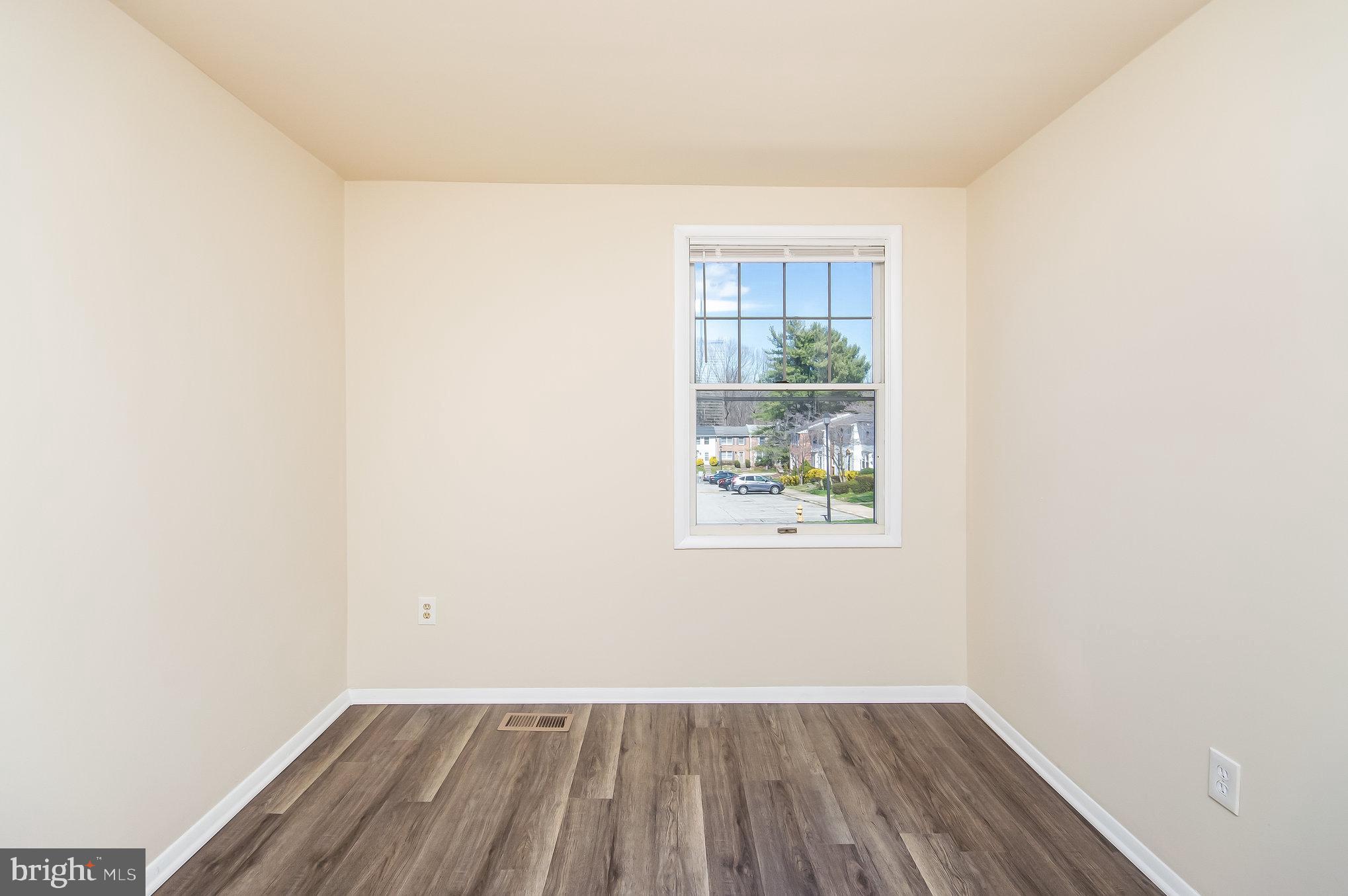 ROLLINGWOOD VILLAGE - Residential Lease