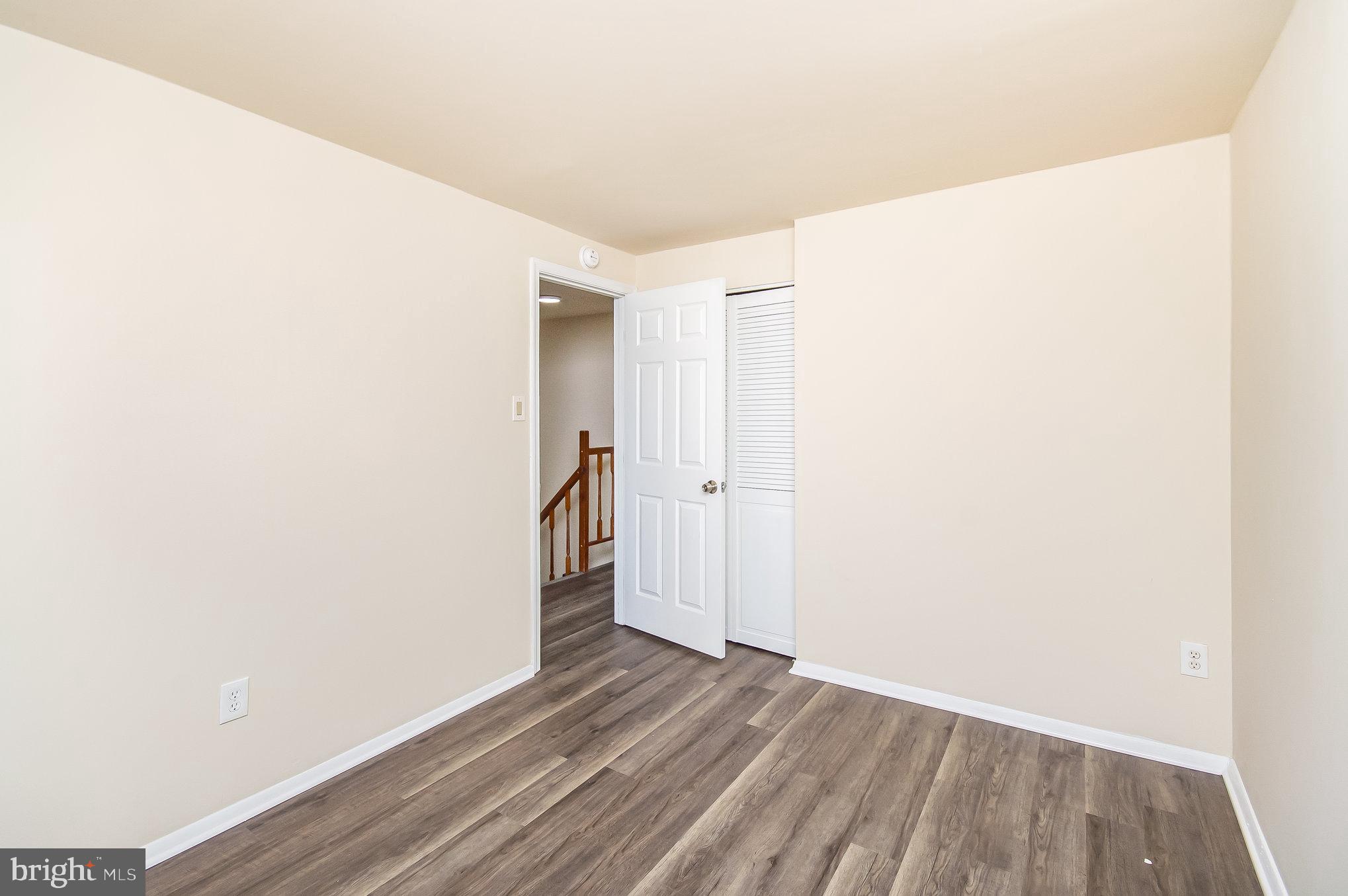 ROLLINGWOOD VILLAGE - Residential Lease