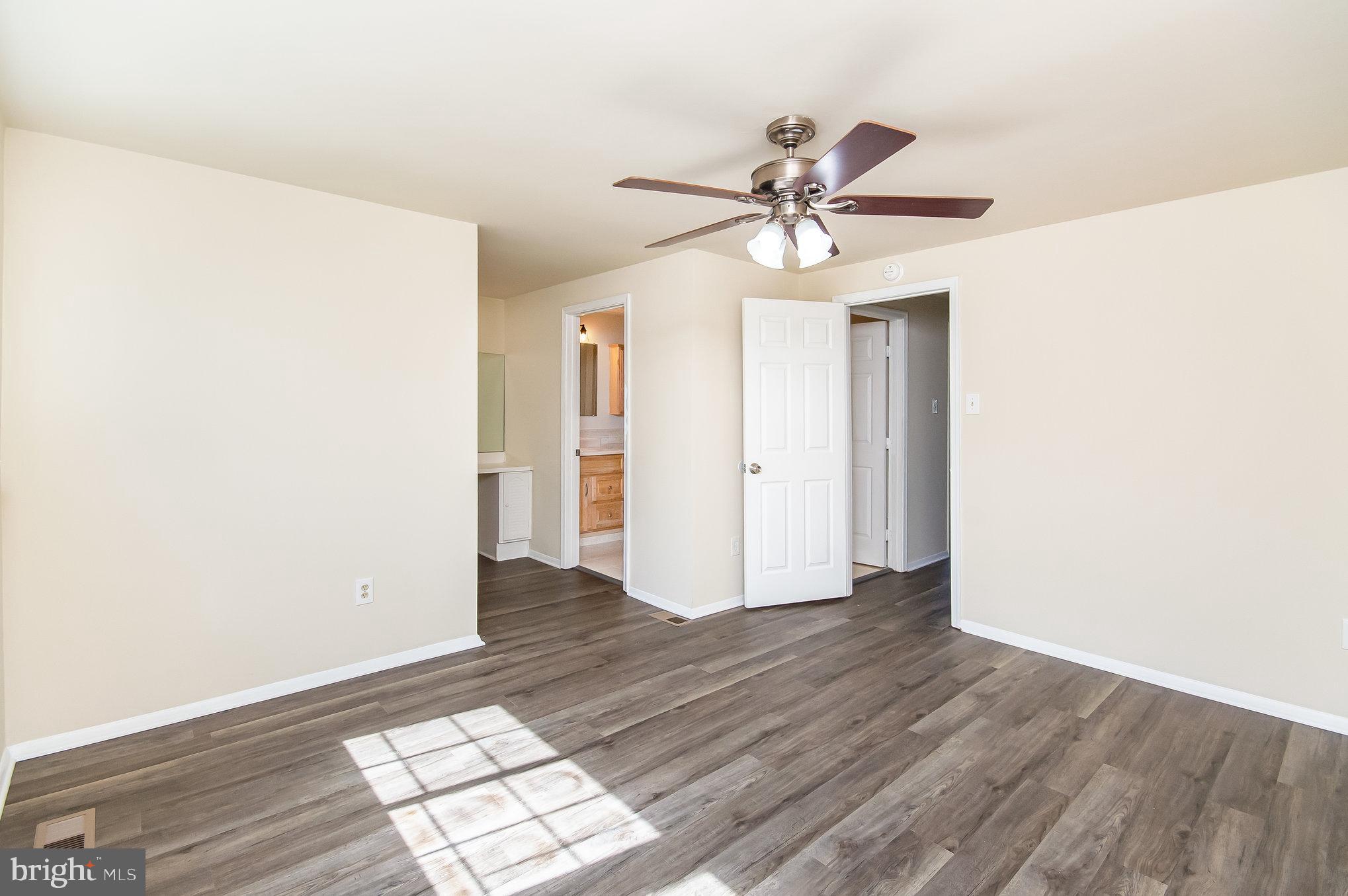 ROLLINGWOOD VILLAGE - Residential Lease