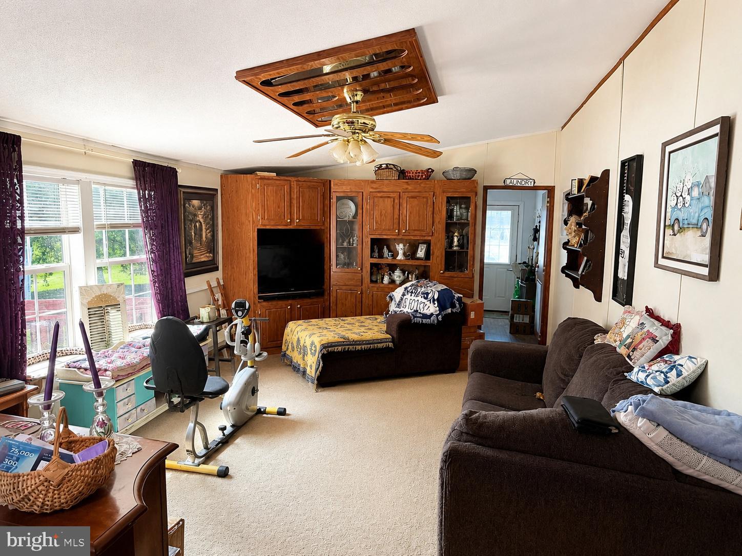 339 VINE CIRCLE