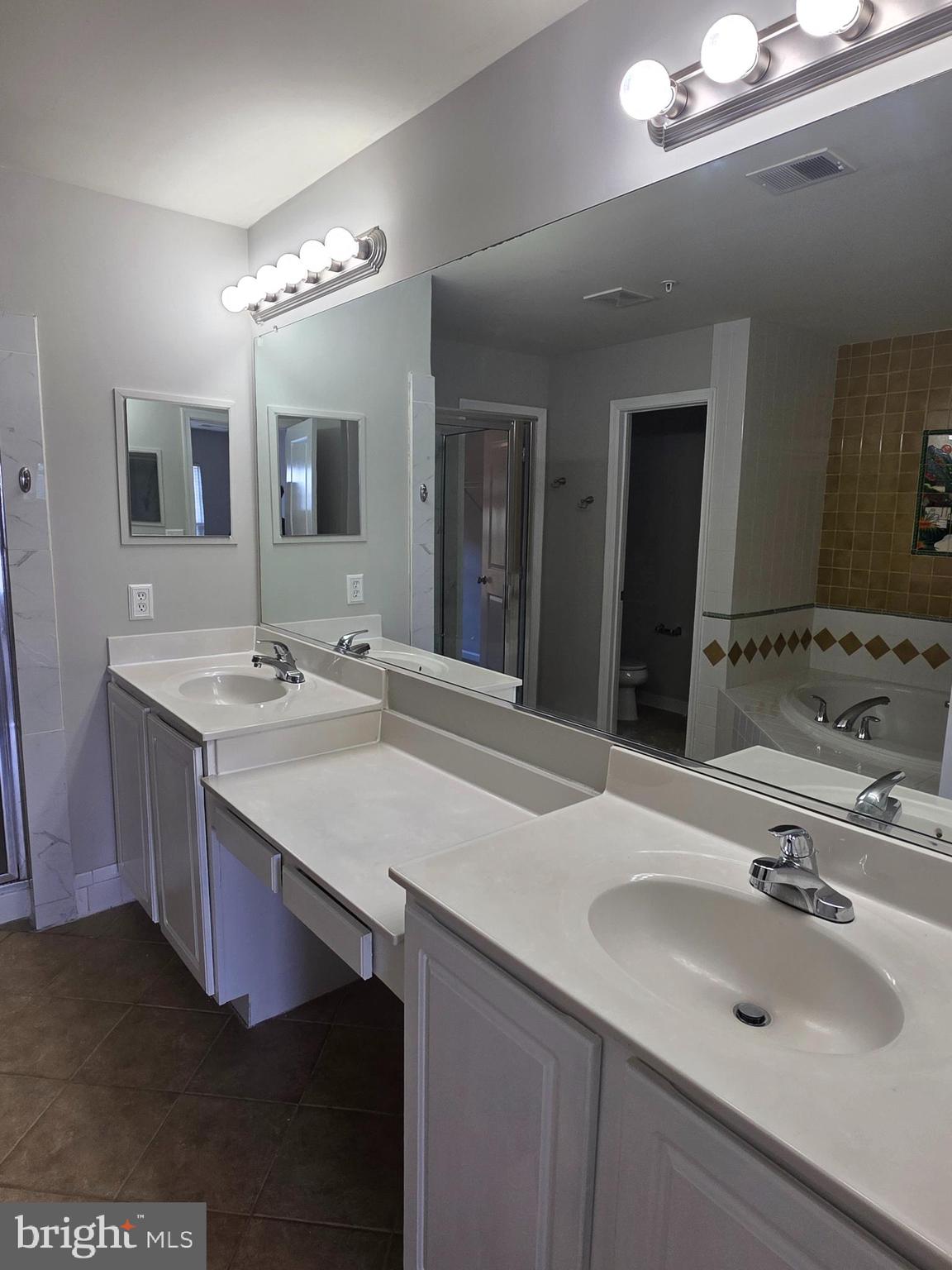 CLARKSBURG TOWN CENTER - Residential Lease